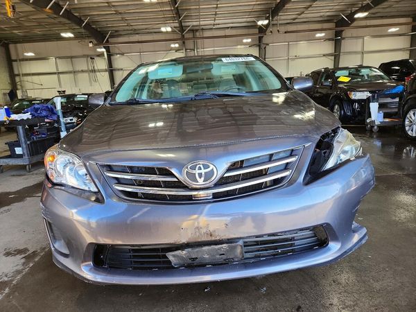 2013 TOYOTA COROLLA