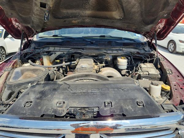 2016 RAM 2500 SLT — Engine bay