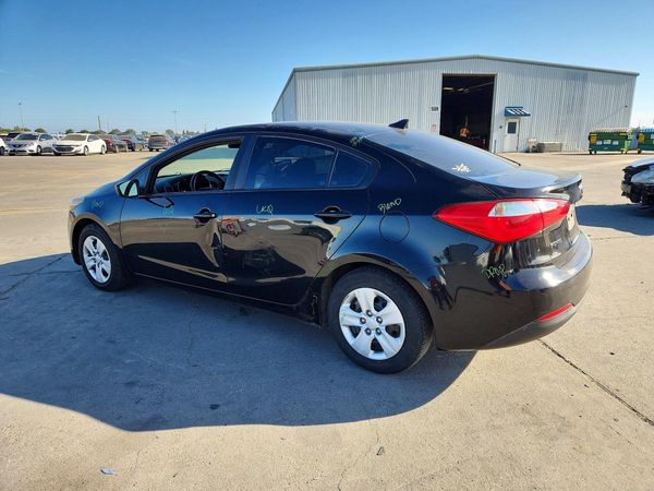2016 KIA FORTE GL (Middle-Low Grade)