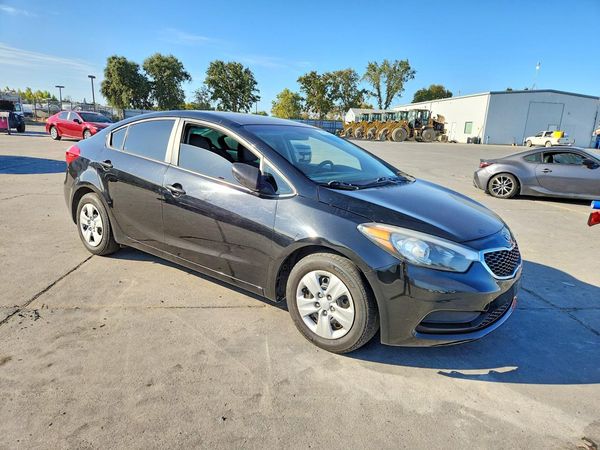 2016 KIA FORTE GL (Middle-Low Grade)