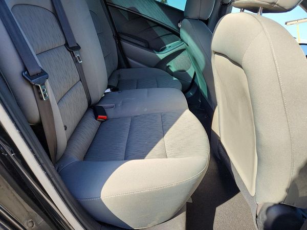 2016 KIA FORTE GL (Middle-Low Grade)