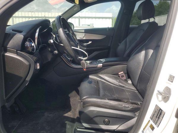 2019 MERCEDES-BENZ GLC-CLASS GLC300 — DENT
