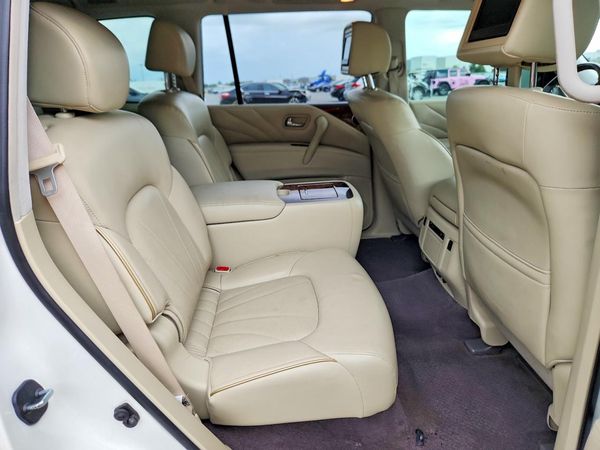 2017 INFINITI QX80