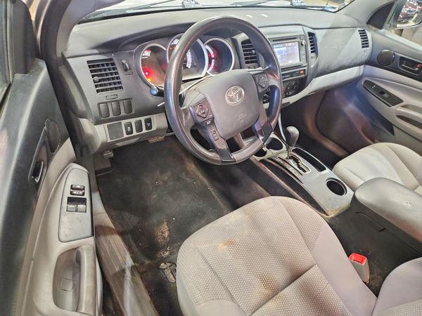 2015 TOYOTA TACOMA Delux Grade