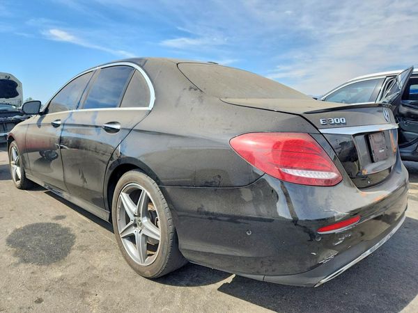 2019 MERCEDES-BENZ E E300