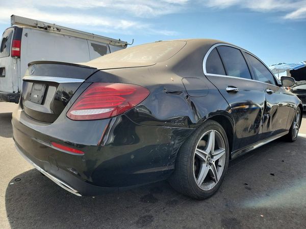 2019 MERCEDES-BENZ E E300