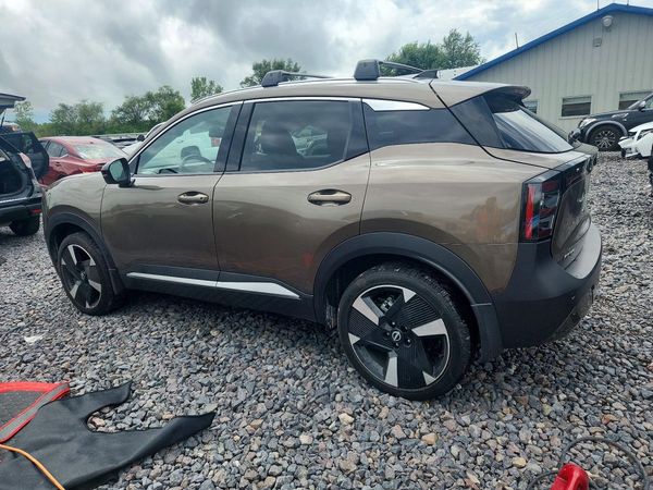 2026 NISSAN KICKS SR