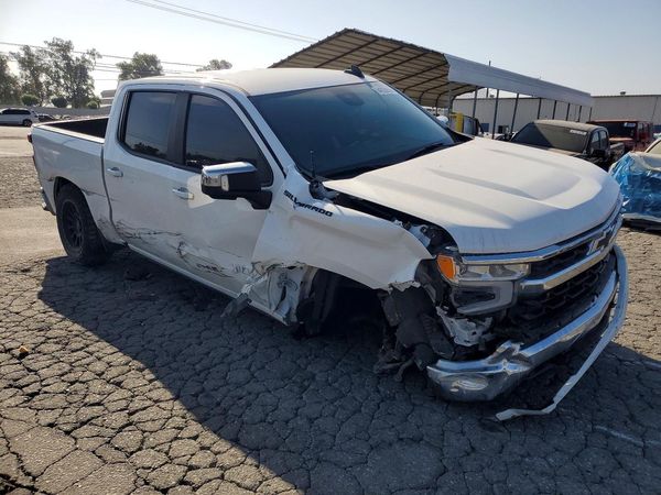 2023 CHEVROLET SILVERADO LT