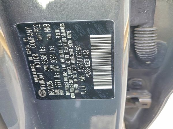 2026 HYUNDAI ELANTRA SE