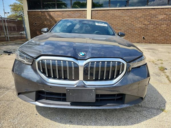 2025 BMW 530 xDrive — DIRF