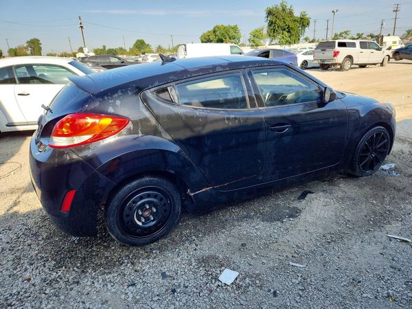 2013 HYUNDAI VELOSTER