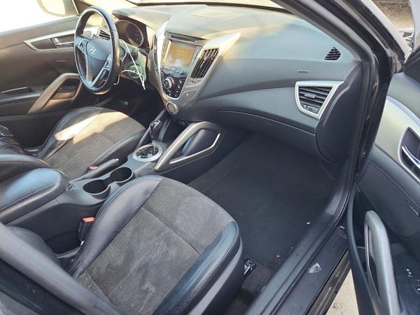 2013 HYUNDAI VELOSTER
