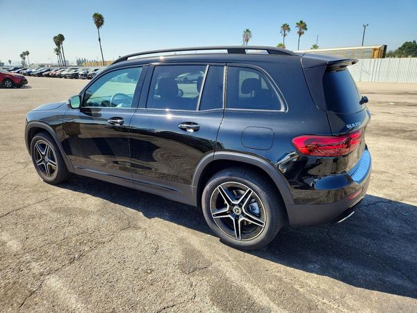 2026 MERCEDES-BENZ GLB GLB250
