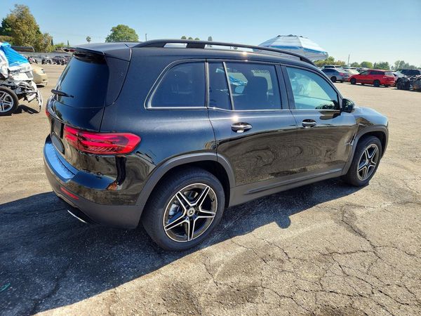 2026 MERCEDES-BENZ GLB GLB250
