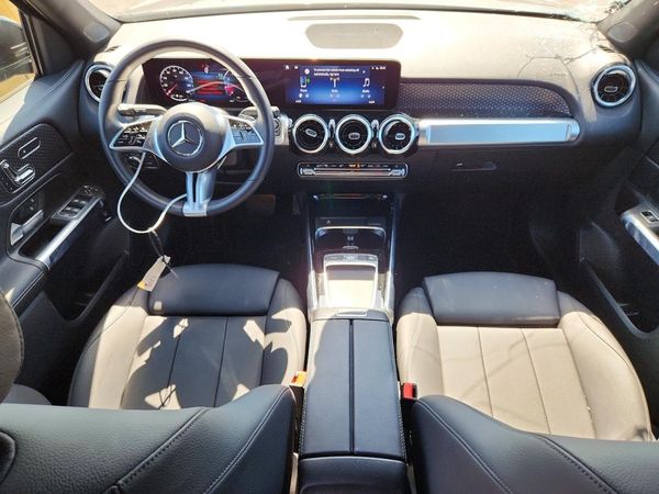 2026 MERCEDES-BENZ GLB GLB250
