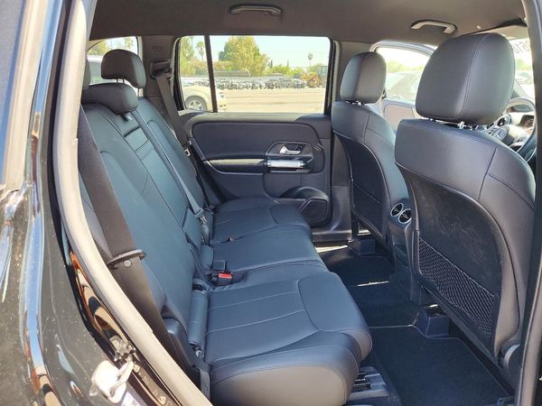 2026 MERCEDES-BENZ GLB GLB250