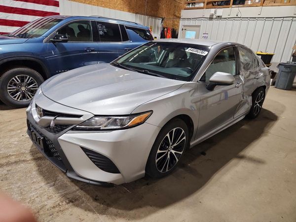2019 TOYOTA CAMRY