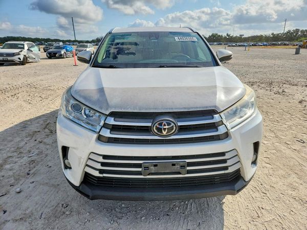 2017 TOYOTA HIGHLANDER SE/XLE