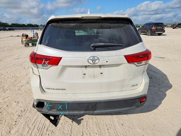 2017 TOYOTA HIGHLANDER SE/XLE