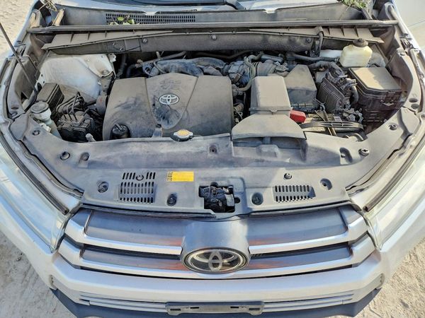 2017 TOYOTA HIGHLANDER SE/XLE