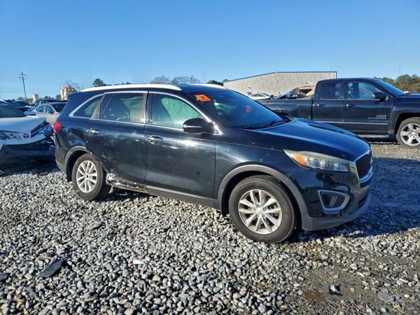 2017 KIA SORENTO L, LX