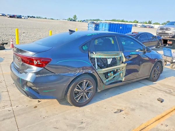 2022 KIA FORTE FE, LXS