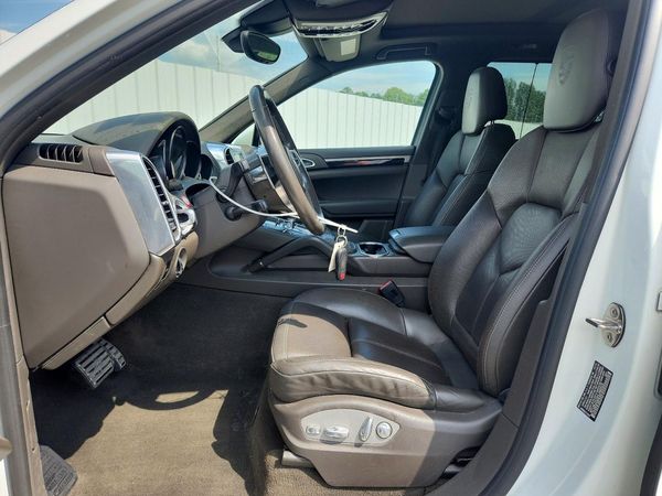 2017 PORSCHE CAYENNE E-Hybrid