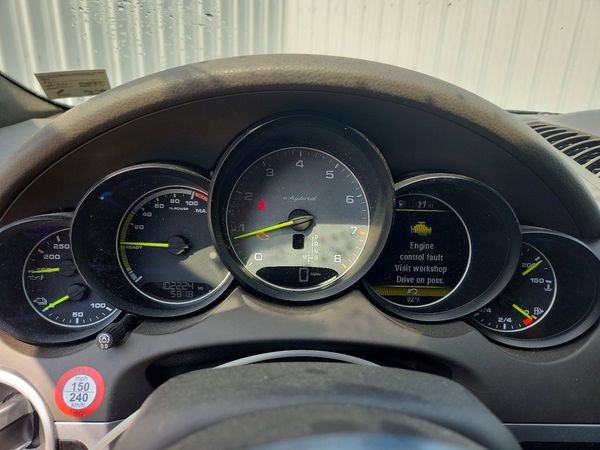 2017 PORSCHE CAYENNE E-Hybrid