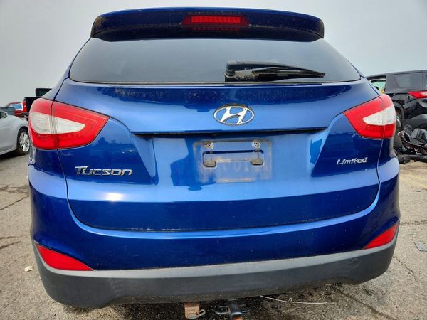 2015 HYUNDAI TUCSON GLS (Middle)