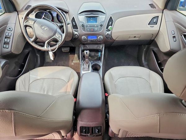 2015 HYUNDAI TUCSON GLS (Middle)