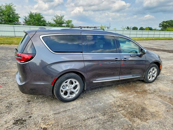 2021 CHRYSLER PACIFICA Limited