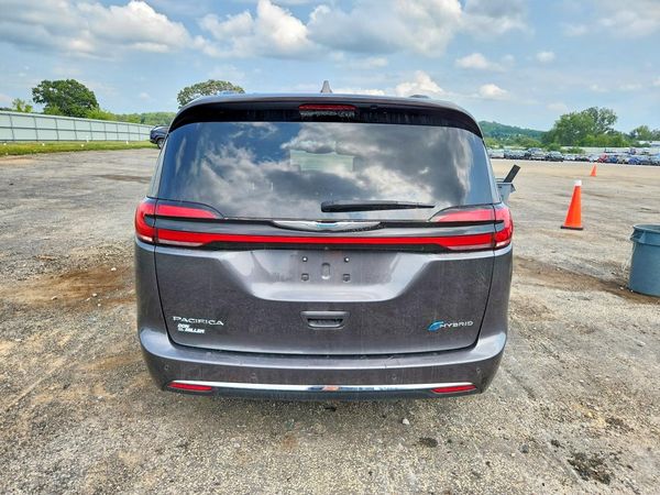 2021 CHRYSLER PACIFICA Limited