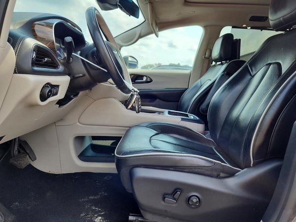 2021 CHRYSLER PACIFICA Limited