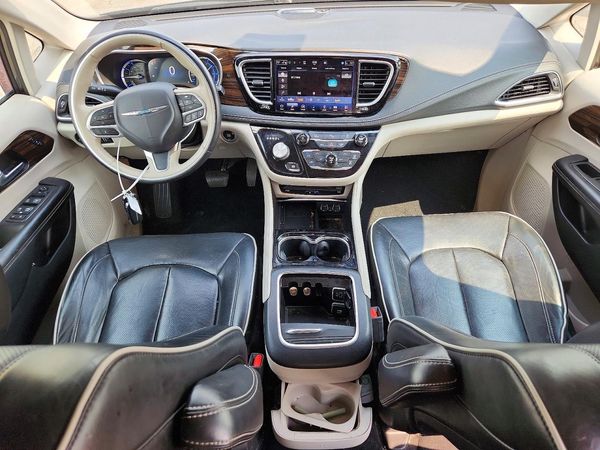 2021 CHRYSLER PACIFICA Limited