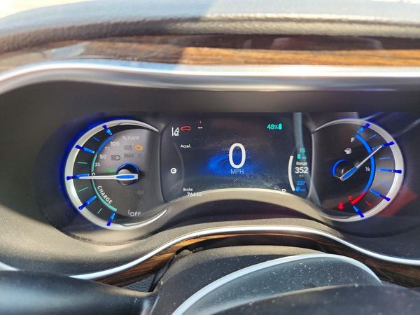 2021 CHRYSLER PACIFICA Limited