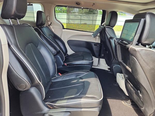 2021 CHRYSLER PACIFICA Limited