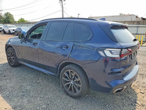 2021 BMW X5 M50i