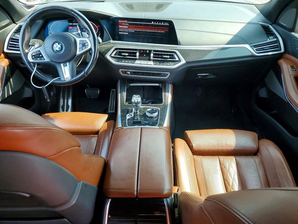 2021 BMW X5 M50i