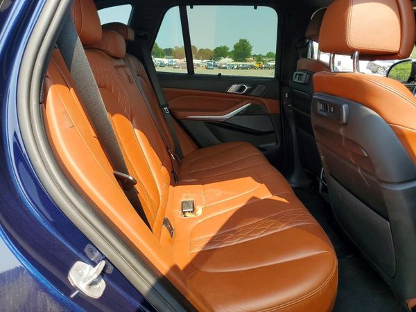2021 BMW X5 M50i