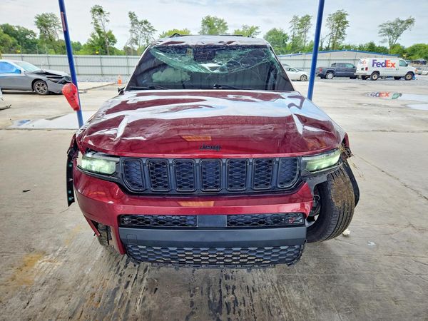 2021 JEEP GRAND CHEROKEE Laredo