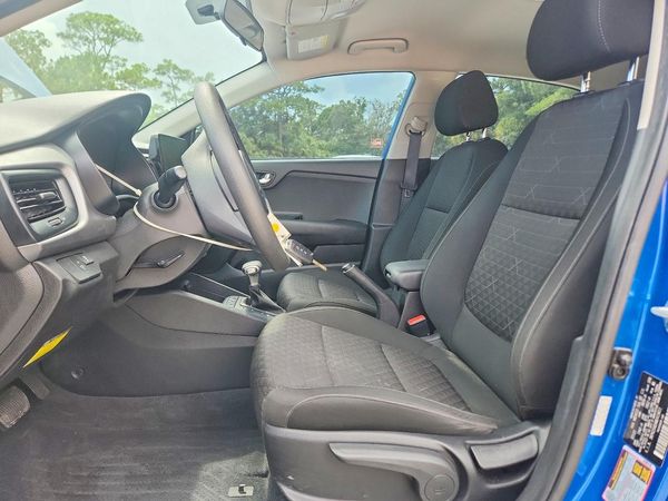 2021 KIA RIO