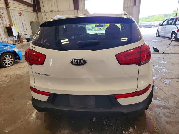 2015 KIA SPORTAGE GL - Middle-low