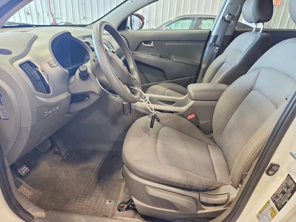 2015 KIA SPORTAGE GL - Middle-low