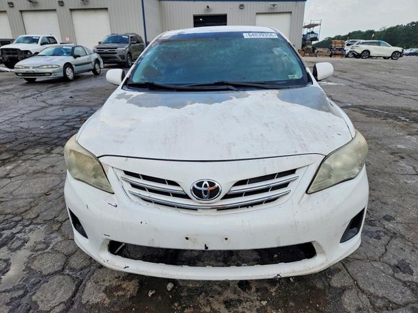 2013 TOYOTA COROLLA