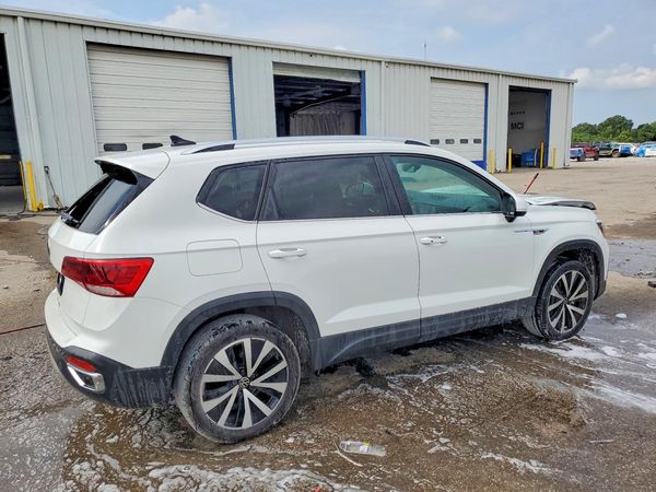 2024 VOLKSWAGEN TAOS SE