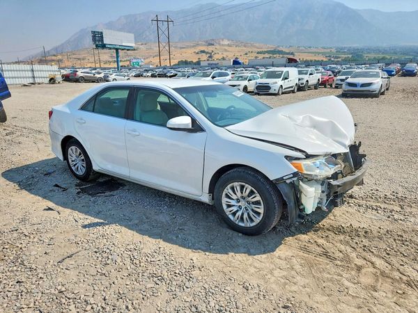 2013 TOYOTA CAMRY
