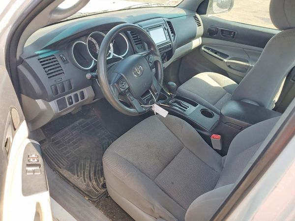 2015 TOYOTA TACOMA Delux Grade