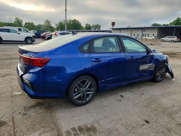 2021 KIA FORTE GT Line