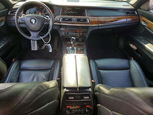 2014 BMW 750