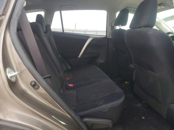 2015 TOYOTA RAV4 LE (X Grade)